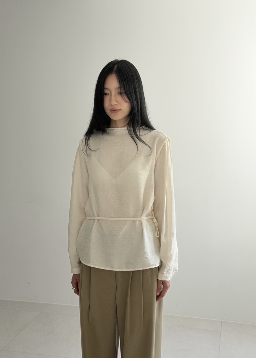 AMY GRACE-A韓國代購女士新品職業時尚人氣襯衫蕾絲衫高領AMY GRACE襯衫/蕾絲衫圖色1