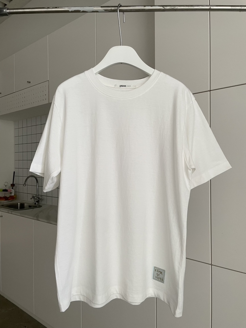 URBANE cloth韓國代購女士新品真品時尚熱賣人氣推薦T恤URBANE clothT恤