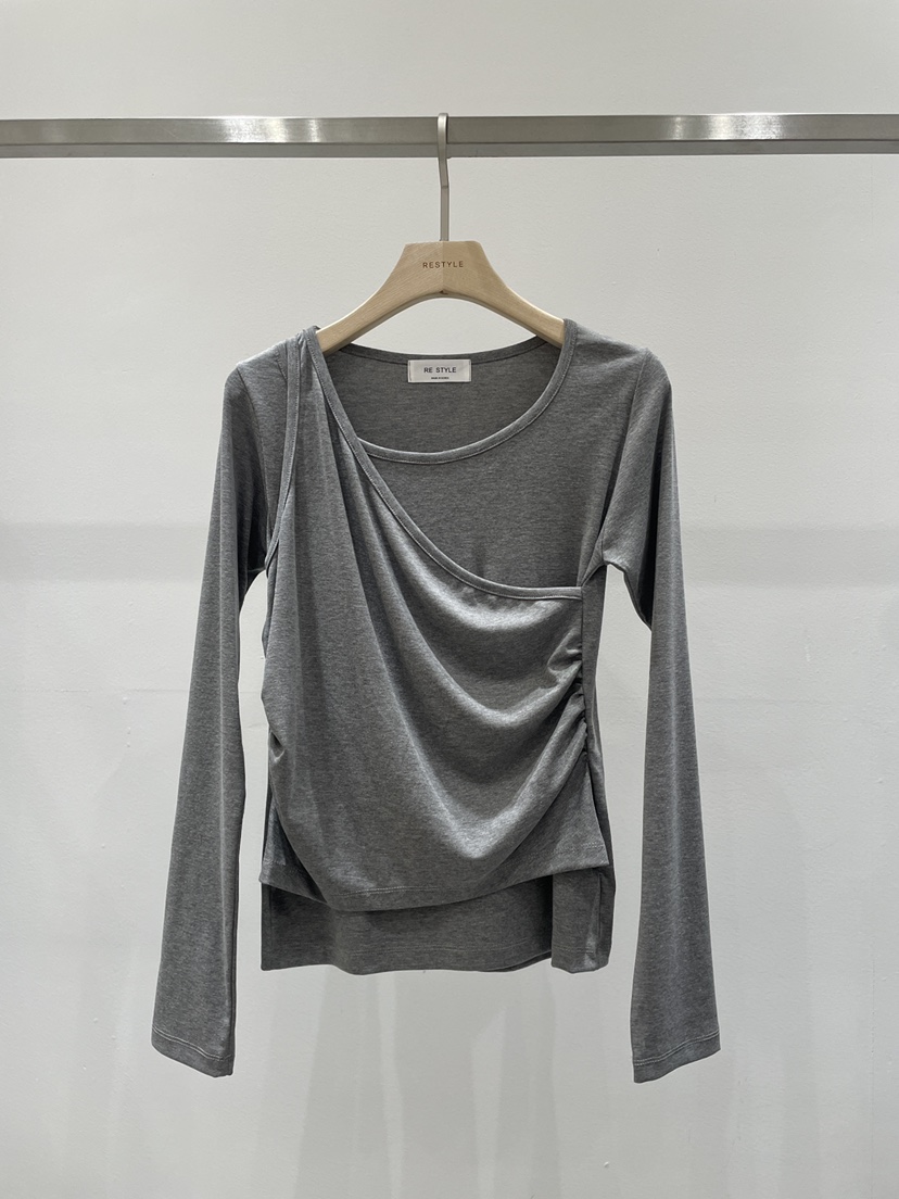 RE STYLE-Q東大門實拍女裝新品時尚熱賣長袖T恤不對稱褶皺RE STYLE長袖T恤圖色2
