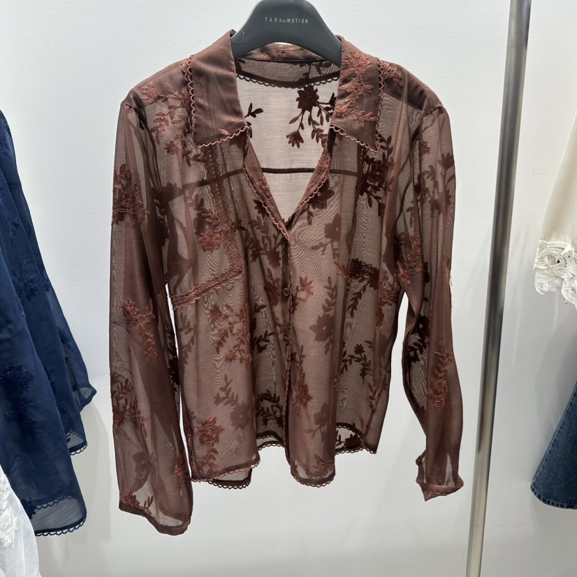TARABY MOTION韓國代購女裝新品熱賣襯衫蕾絲衫手工刺繡TARABY MOTION襯衫/蕾絲衫圖色3