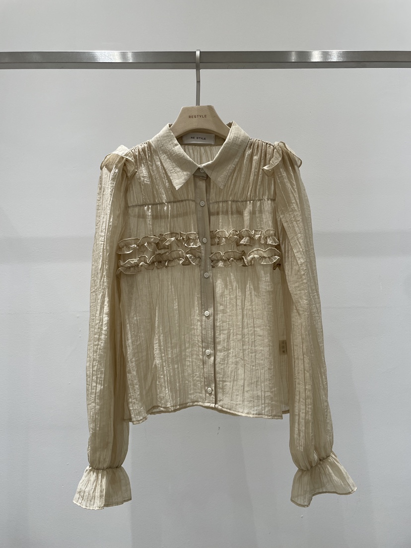 RE STYLE-Q韓國代購26秋冬新品真品襯衫蕾絲衫荷葉邊天絲RE STYLE襯衫/蕾絲衫圖色2
