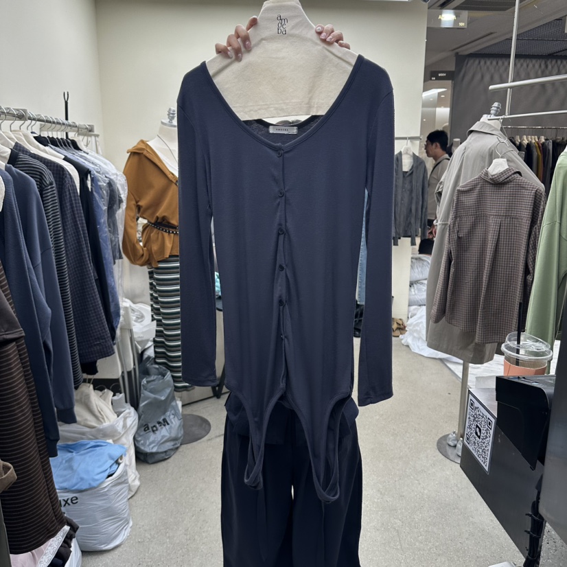 AMOEBA東大門實拍女裝新品休閑熱賣真品時尚26春夏長袖T恤雙層AMOEBA長袖T恤圖色2