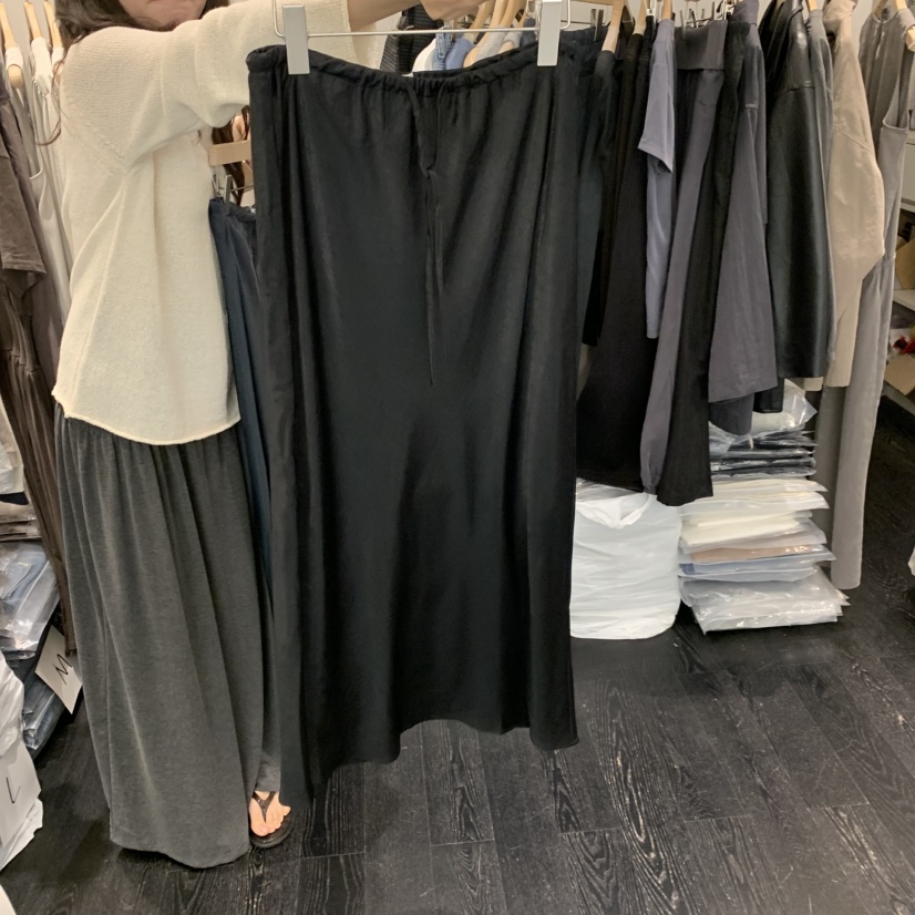 TAFFETA/MURET/ROBERTI韓國直郵26秋冬新品熱賣半身裙中短裙緞面TAFFETA/MURET/ROBERTI半身裙/中短裙圖色3