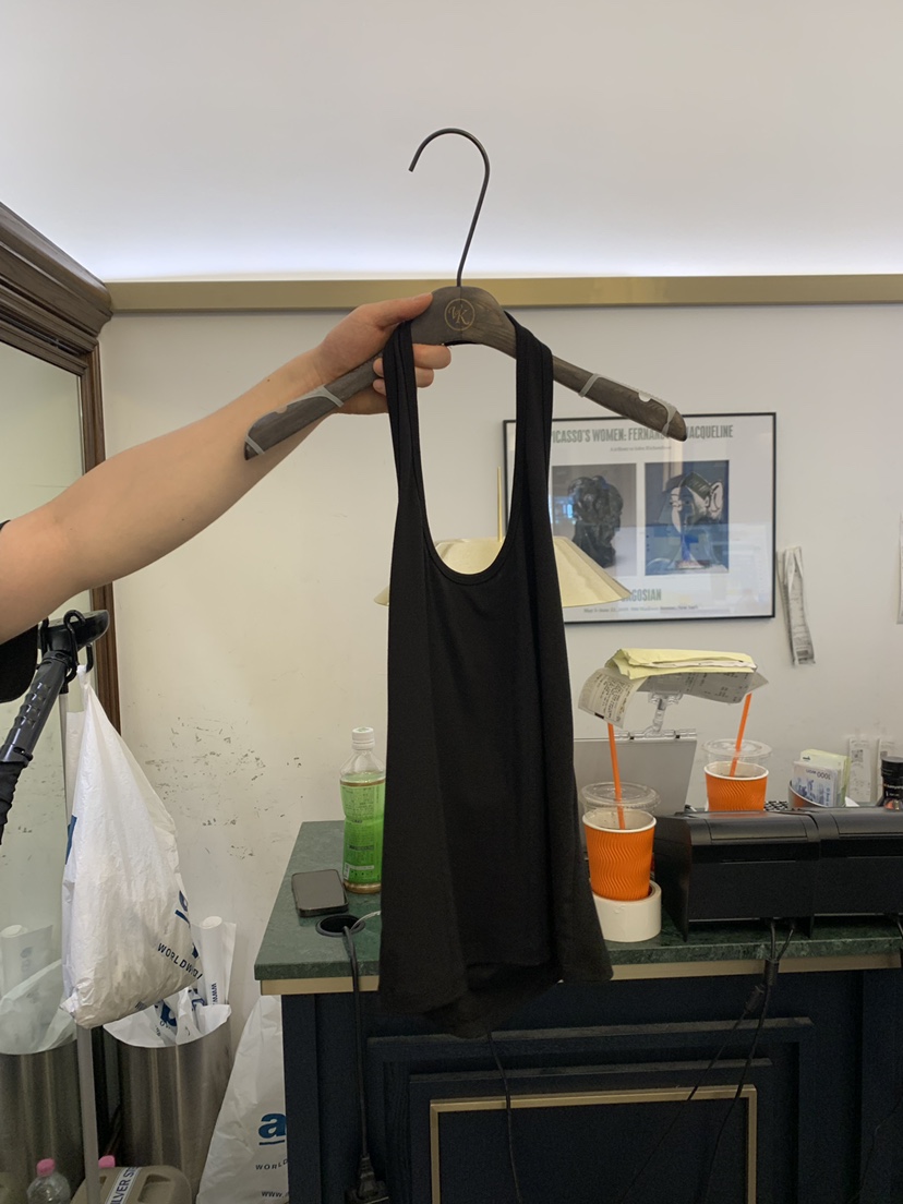 空東大門實拍女士新品時尚推薦人氣熱賣吊帶背心露背無袖VIRKIN吊帶/背心圖色2