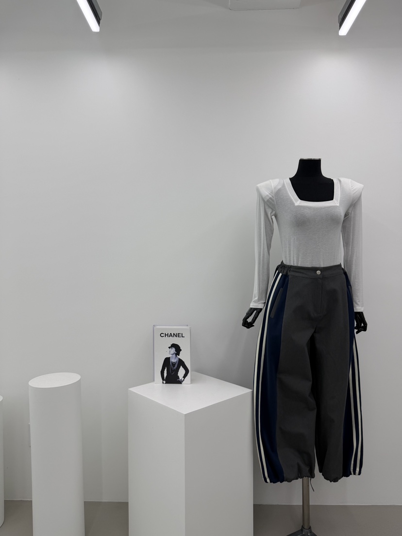RED-A韓國代購26秋季新品熱賣推薦真品休閑時尚人氣長袖T恤RED-A長袖T恤