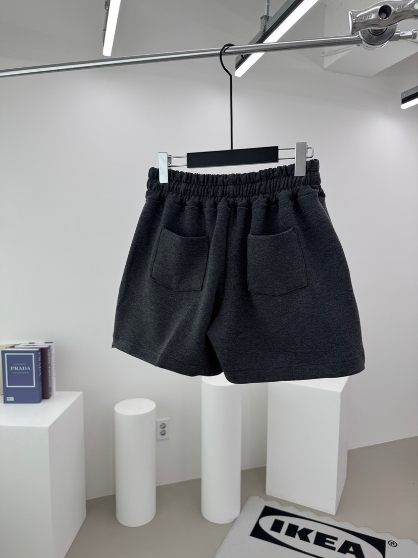 RED-A東大門直郵女士新品真品熱賣休閑推薦人氣時尚短褲RED-A短褲