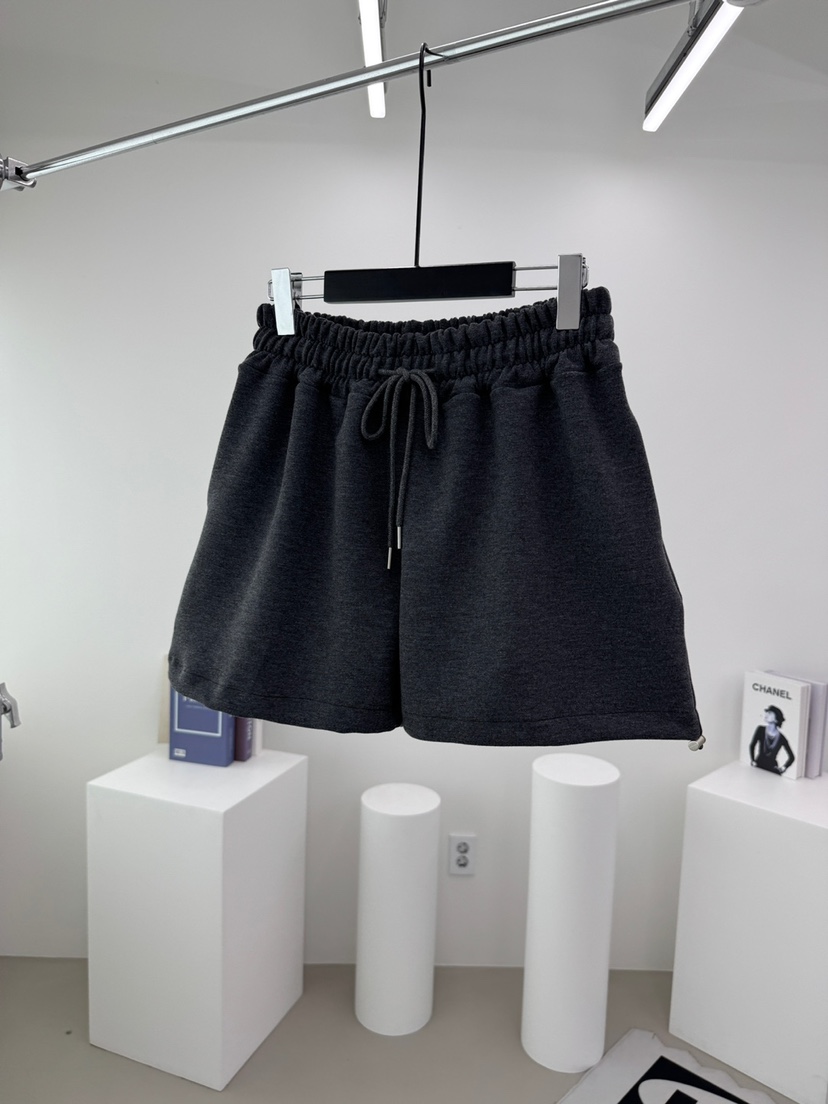 RED-A東大門直郵女士新品真品熱賣休閑推薦人氣時尚短褲RED-A短褲