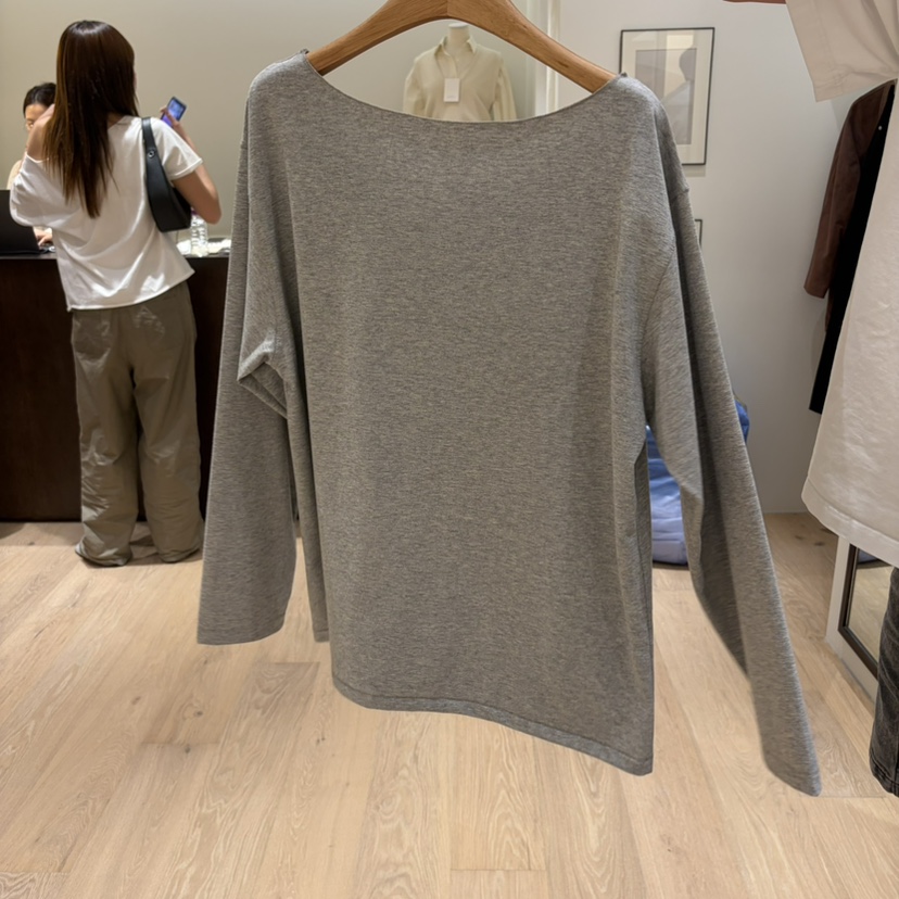 GLOW AND NYMPH東大門代購26秋冬新品休閑熱賣長袖T恤印花GLOW AND NYMPH長袖T恤