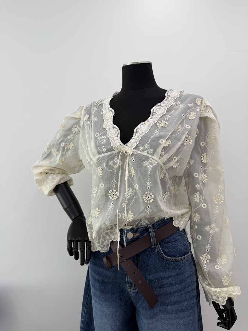 RED-A東大門代購女士新品人氣真品熱賣襯衫蕾絲衫蕾絲鏤空RED-A襯衫/蕾絲衫