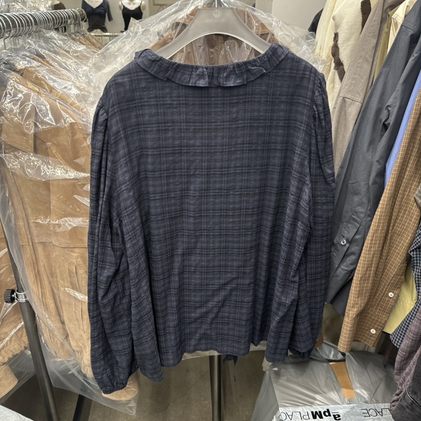 HELVETICA韓國代購女士新品休閑熱賣推薦人氣襯衫蕾絲衫褶邊HELVETICA襯衫/蕾絲衫