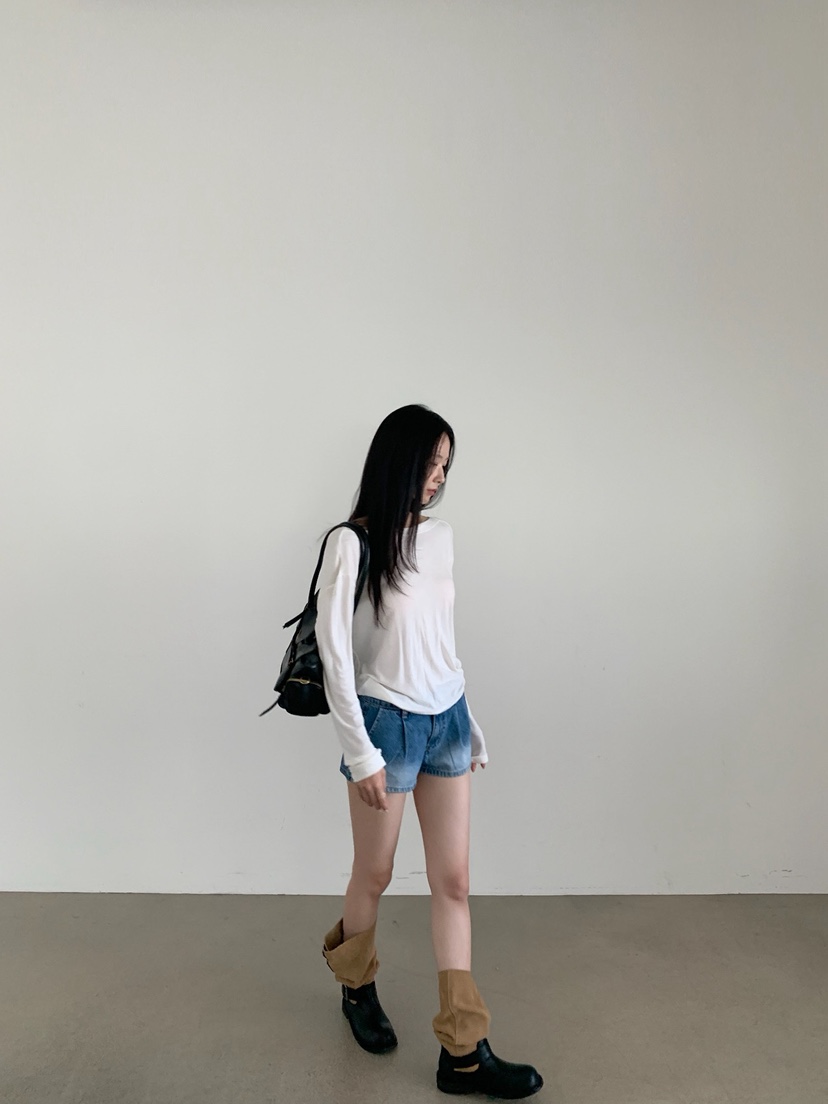 VERANDA韓國代購女士新款真品時尚休閑熱賣人氣長袖T恤扭曲VERANDA長袖T恤