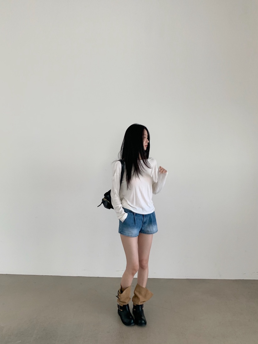 VERANDA韓國代購女士新款真品時尚休閑熱賣人氣長袖T恤扭曲VERANDA長袖T恤