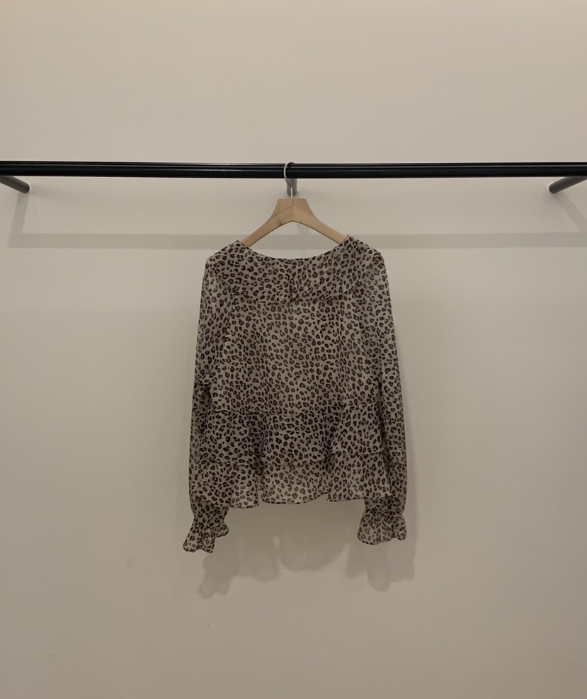 LA CREME東大門代購26秋冬新品時尚人氣真品熱賣襯衫蕾絲衫LA CREME襯衫/蕾絲衫