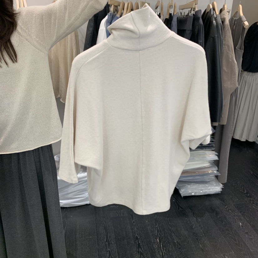 TAFFETA/MURET/ROBERTI東大門實拍女士新品推薦熱賣T恤TAFFETA/MURET/ROBERTIT恤