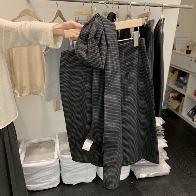 TAFFETA/MURET/ROBERTI東大門代購女士新品真品半身裙中短裙含圍巾TAFFETA/MURET/ROBERTI半身裙/中短裙