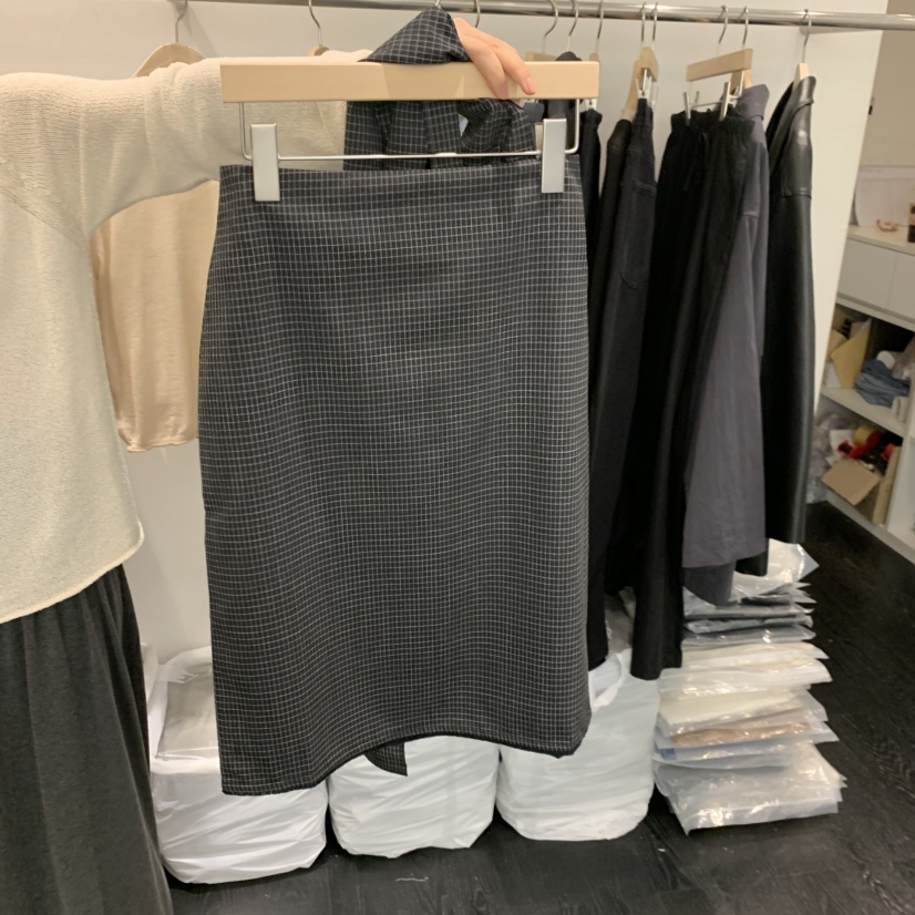 TAFFETA/MURET/ROBERTI東大門代購女士新品真品半身裙中短裙含圍巾TAFFETA/MURET/ROBERTI半身裙/中短裙