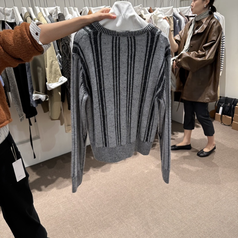 OVERTAKE東大門直郵女士新品人氣熱賣時尚針織衫開衫條紋鵝OVERTAKE針織衫