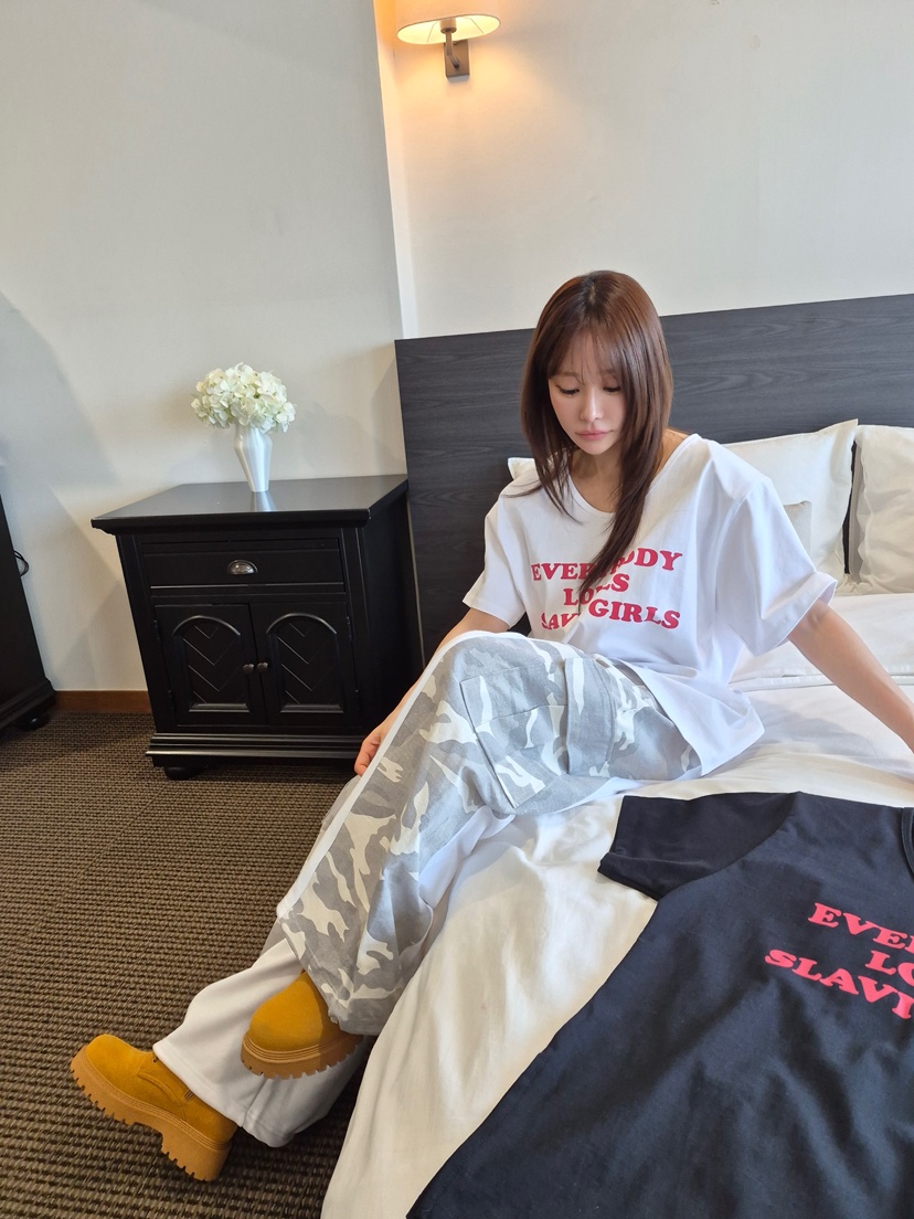 VIVEL東大門代購女裝新品真品休閑時尚推薦人氣熱賣T恤VIVE LT恤