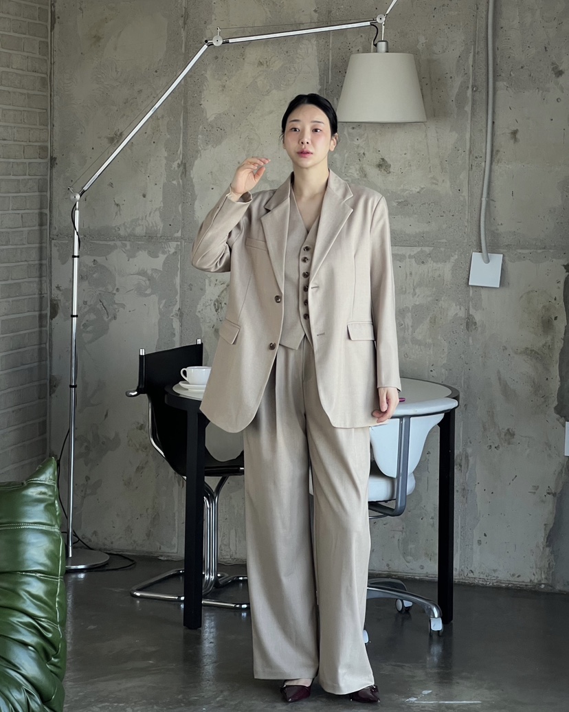 VERNI東大門實拍女裝新品真品推薦時尚熱賣休閑夾克含腰帶VERNI夾克