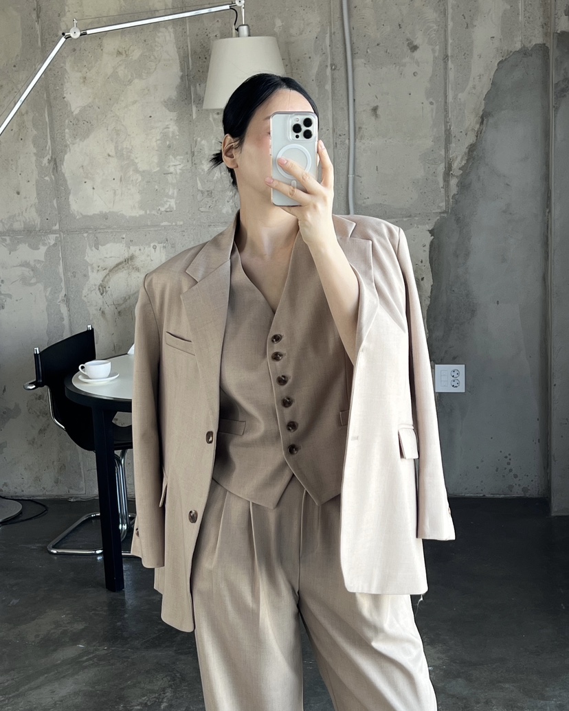 VERNI東大門實拍女裝新品真品推薦時尚熱賣休閑夾克含腰帶VERNI夾克