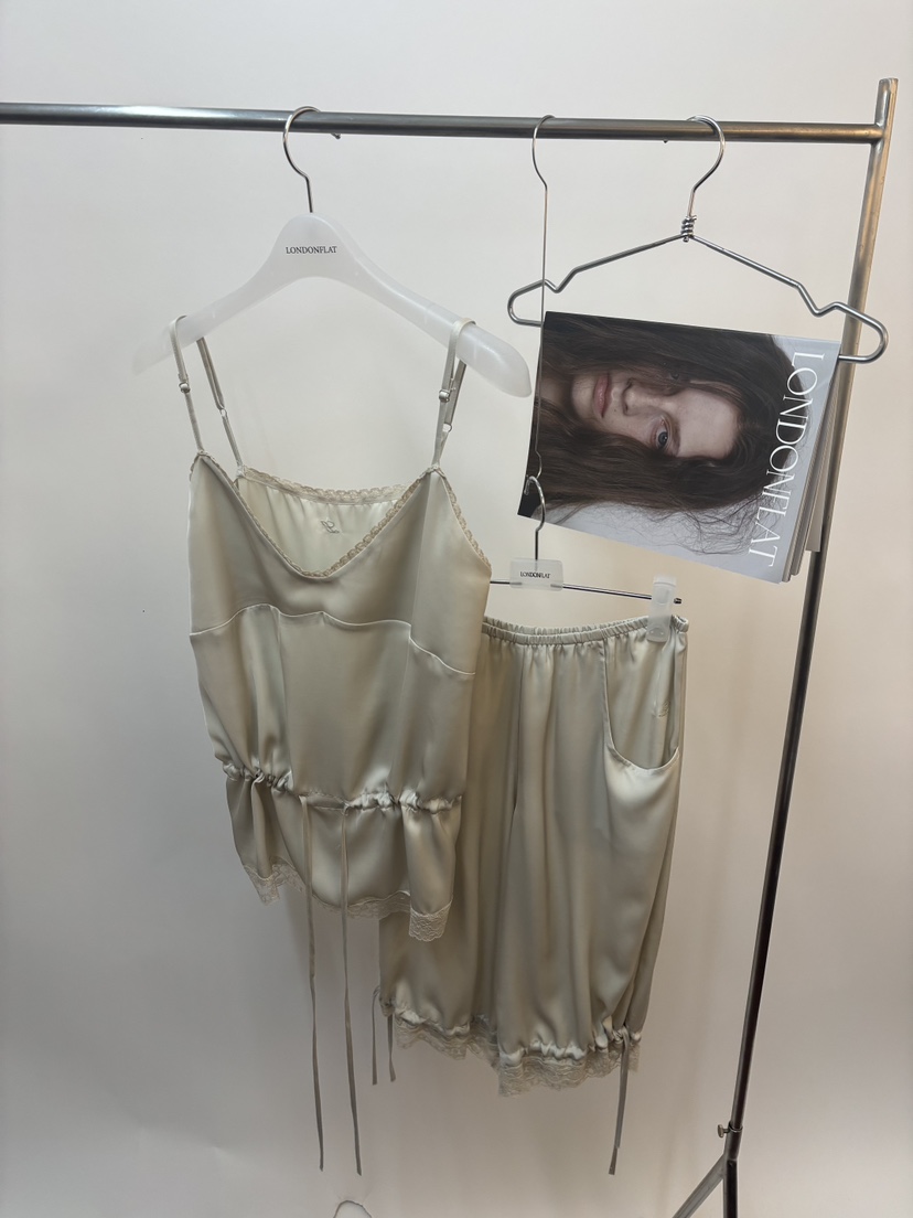 LONDON FLAT東大門直郵女士新款熱賣時尚推薦真品吊帶背心LONDON FLAT吊帶/背心