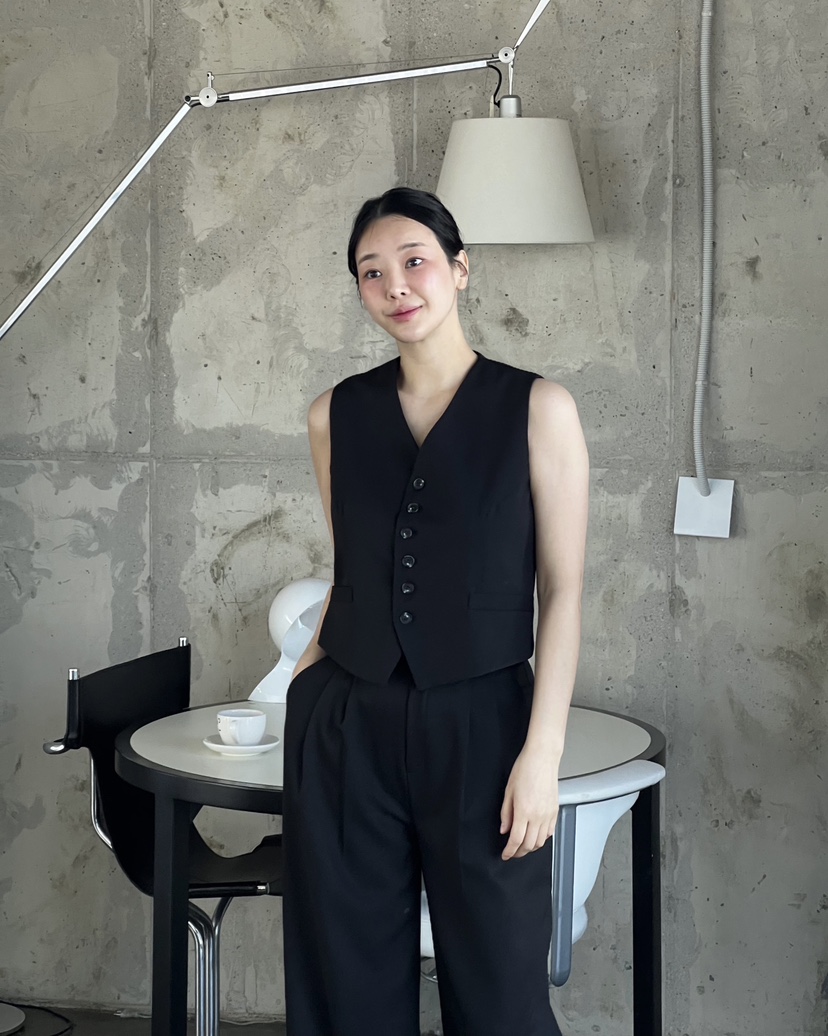 VERNI韓國直郵女裝新款時尚熱賣人氣真品推薦休閑馬甲VERNI馬甲