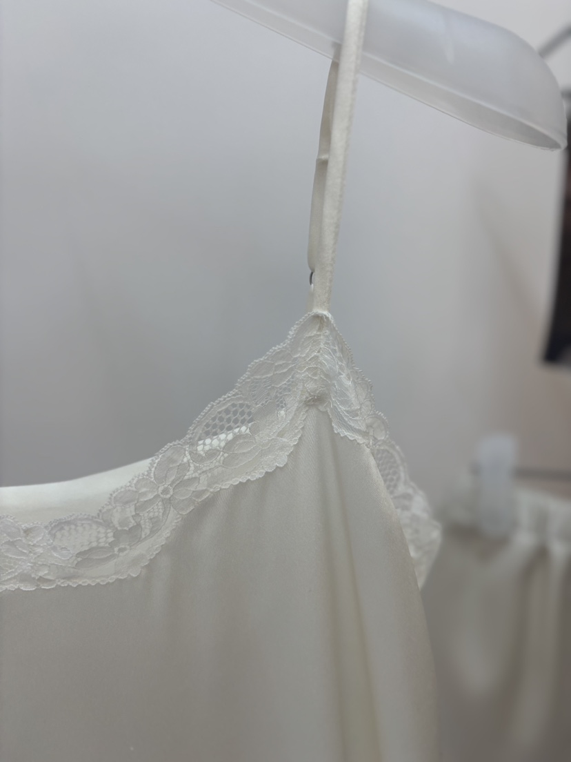 LONDON FLAT東大門代購女士新品休閑真品吊帶背心柔軟緞面LONDON FLAT吊帶/背心