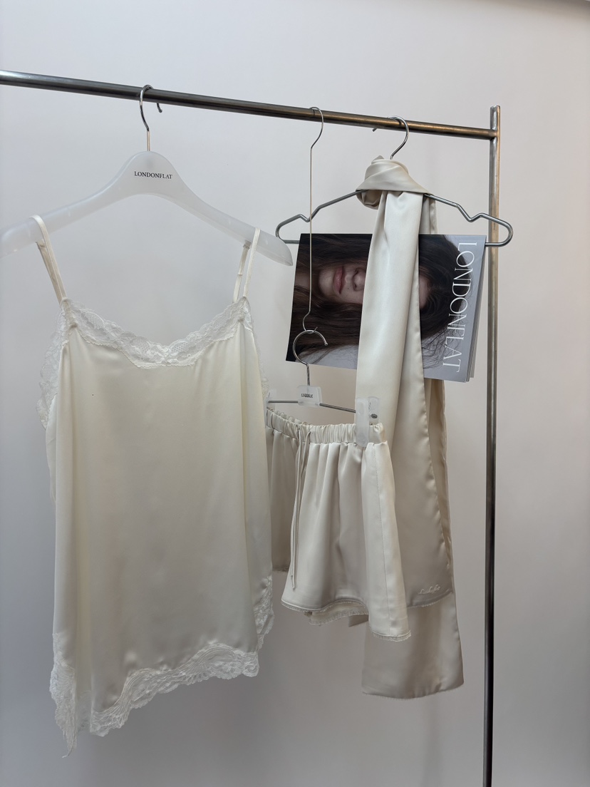 LONDON FLAT東大門代購女士新品休閑真品吊帶背心柔軟緞面LONDON FLAT吊帶/背心