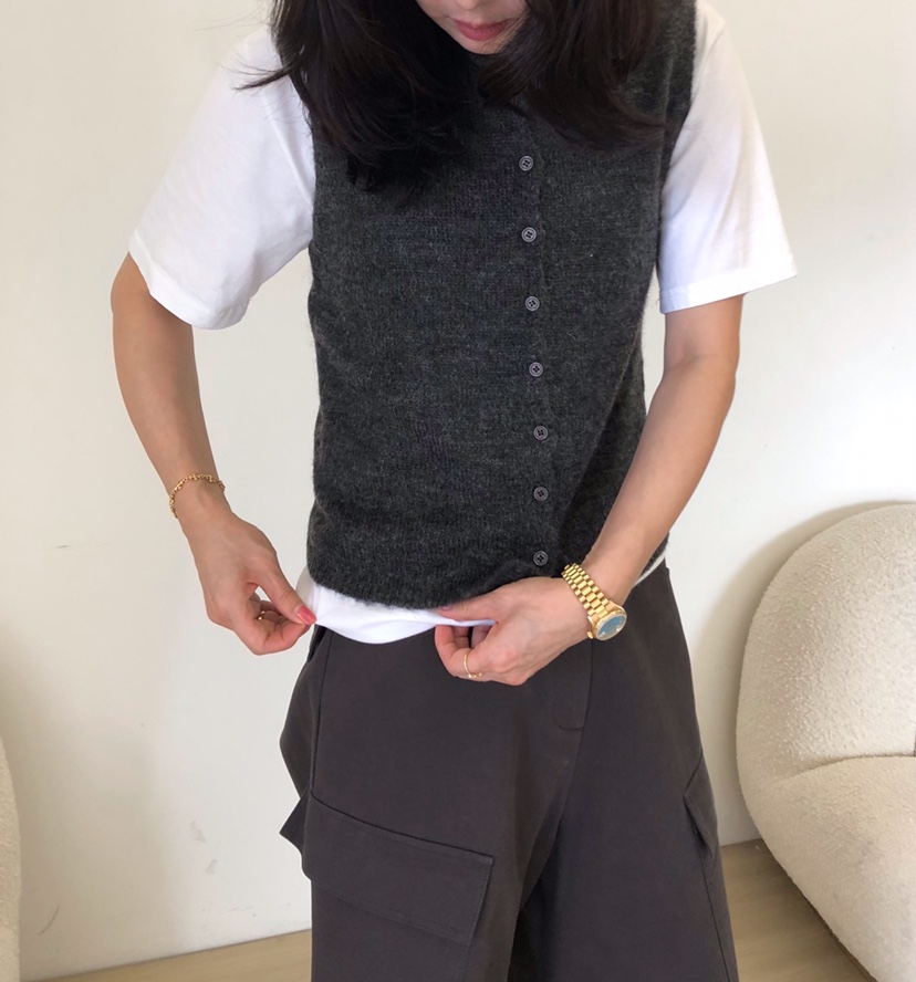 GLAD SOME韓國代購女士新款推薦熱賣馬甲不含內搭紐扣背心GLAD SOME馬甲