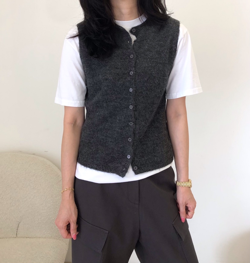 GLAD SOME韓國代購女士新款推薦熱賣馬甲不含內搭紐扣背心GLAD SOME馬甲圖色1