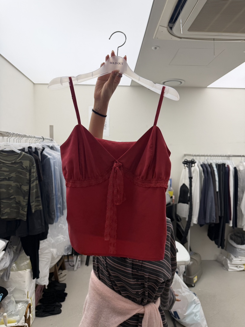 SOLD OUT韓國代購女士新款真品休閑時尚推薦人氣吊帶背心SOLD OUT吊帶/背心圖色1