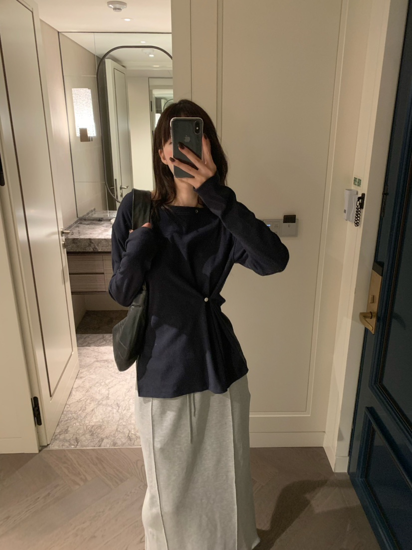 LEGACY東大門直郵女裝新品推薦時尚熱賣人氣休閑長袖T恤露肩LEGACY長袖T恤
