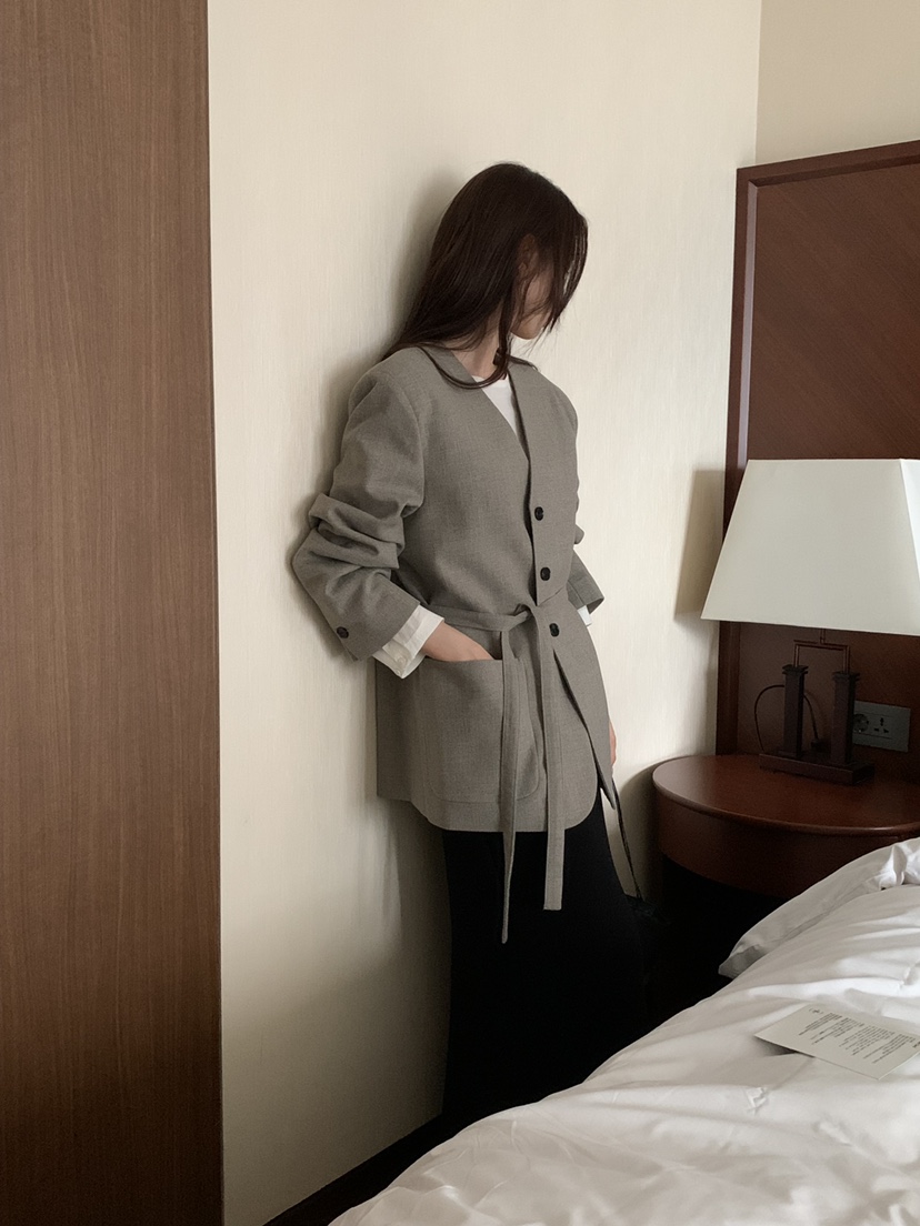 NOTICE東大門代購女裝新款時尚人氣休閑熱賣西裝西服含腰帶NOTICE西裝/西服