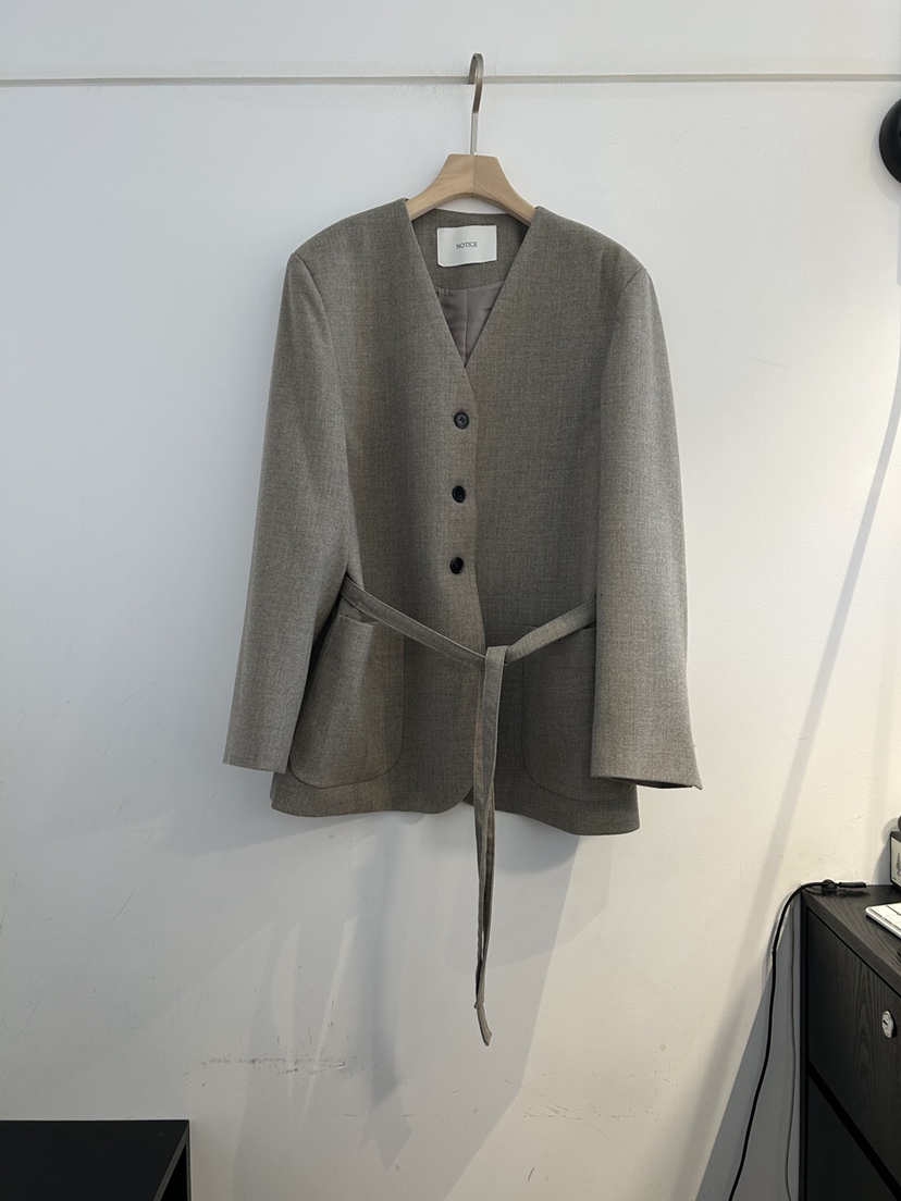 NOTICE東大門代購女裝新款時尚人氣休閑熱賣西裝西服含腰帶NOTICE西裝/西服圖色1