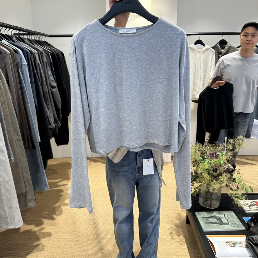 X東大門代購女裝新款人氣真品熱賣休閑時尚長袖T恤船領短款X長袖T恤圖色2