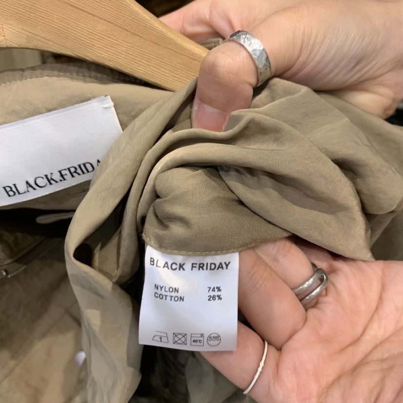 BLACKFRIDAY韓國代購26秋冬新品真品時尚休閑熱賣人氣馬甲BLACK FRIDAY馬甲