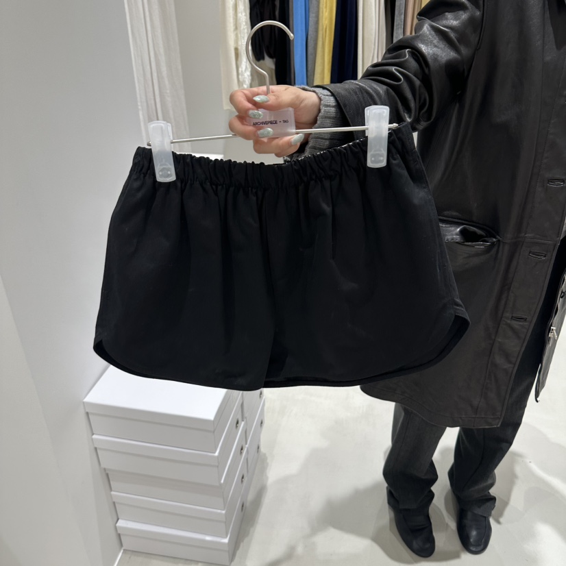 X韓國直郵女裝新品休閑真品時尚熱賣人氣推薦短褲ARCHIVEPIECE TAG短褲圖色2黑色