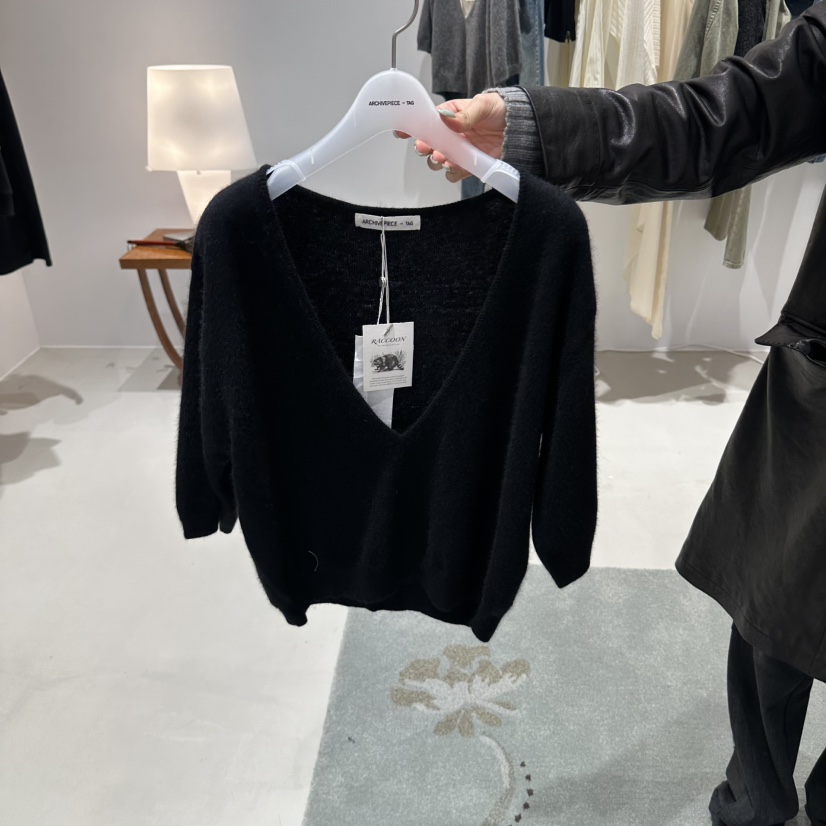 X韓國直郵26秋季新品推薦休閑真品時尚毛衣不含內搭浣熊深VARCHIVEPIECE TAG毛衣圖色2