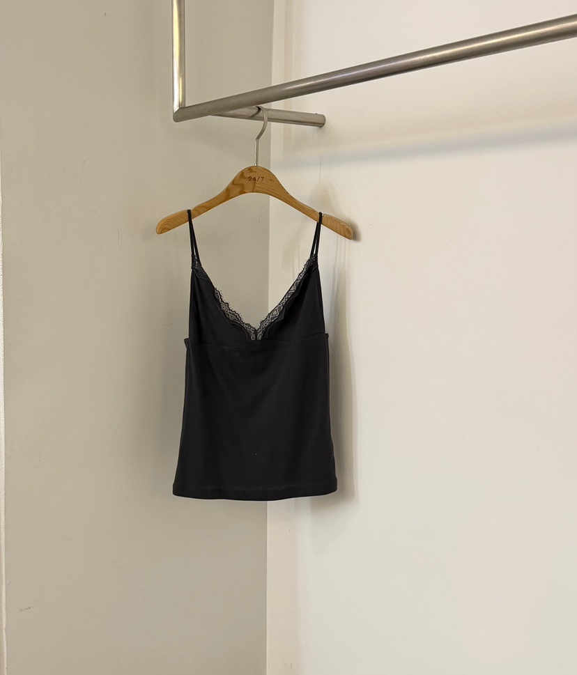 TWENTY FOUR SEVEN24-7東大門代購女裝新款真品吊帶背心蕾絲無袖TEWNTY FOUR SEVEN24-7吊帶/背心圖色3墨色