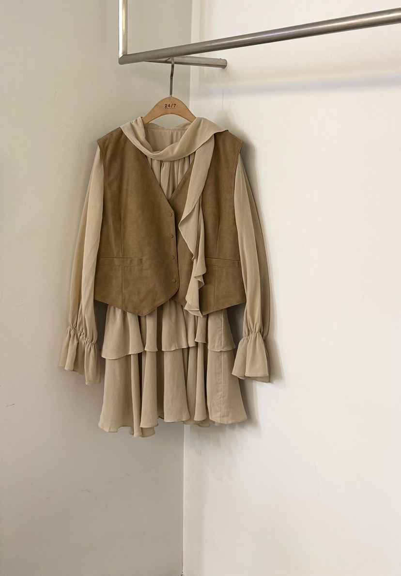 TWENTY FOUR SEVEN24-7東大門直郵女裝新品真品人氣套裝TEWNTY FOUR SEVEN24-7套裝圖色1