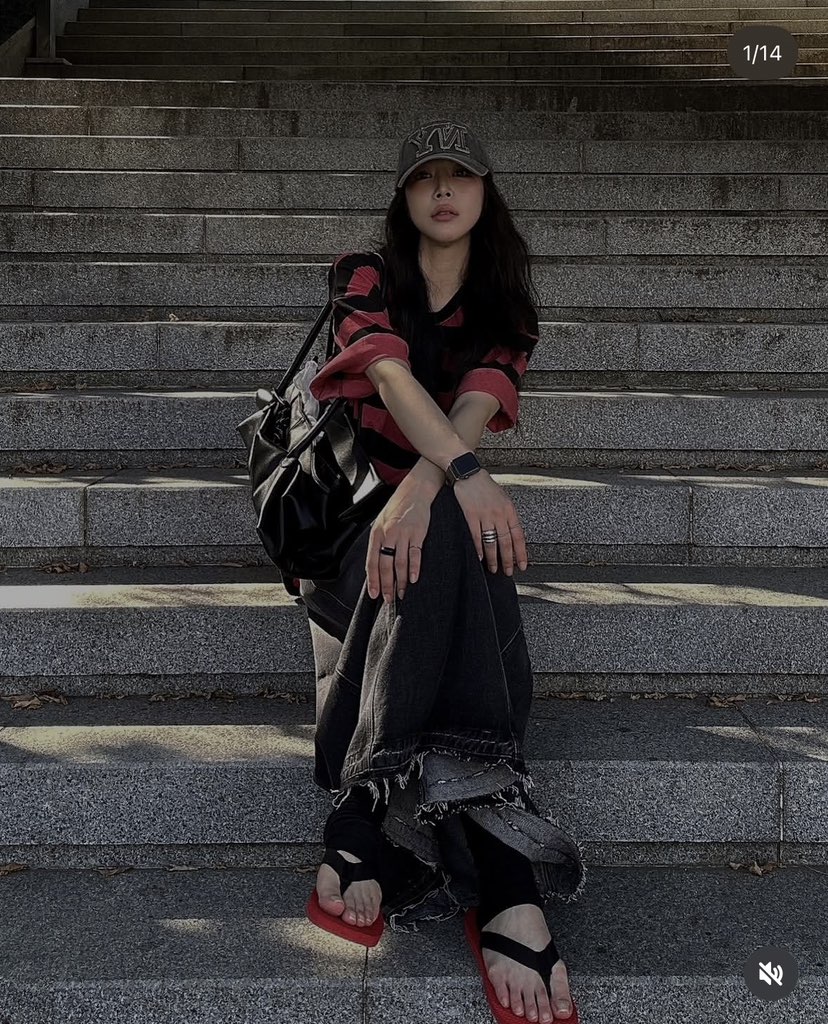 OKIE韓國直郵26秋冬新款熱賣真品人氣時尚推薦休閑長袖T恤OKIE長袖T恤
