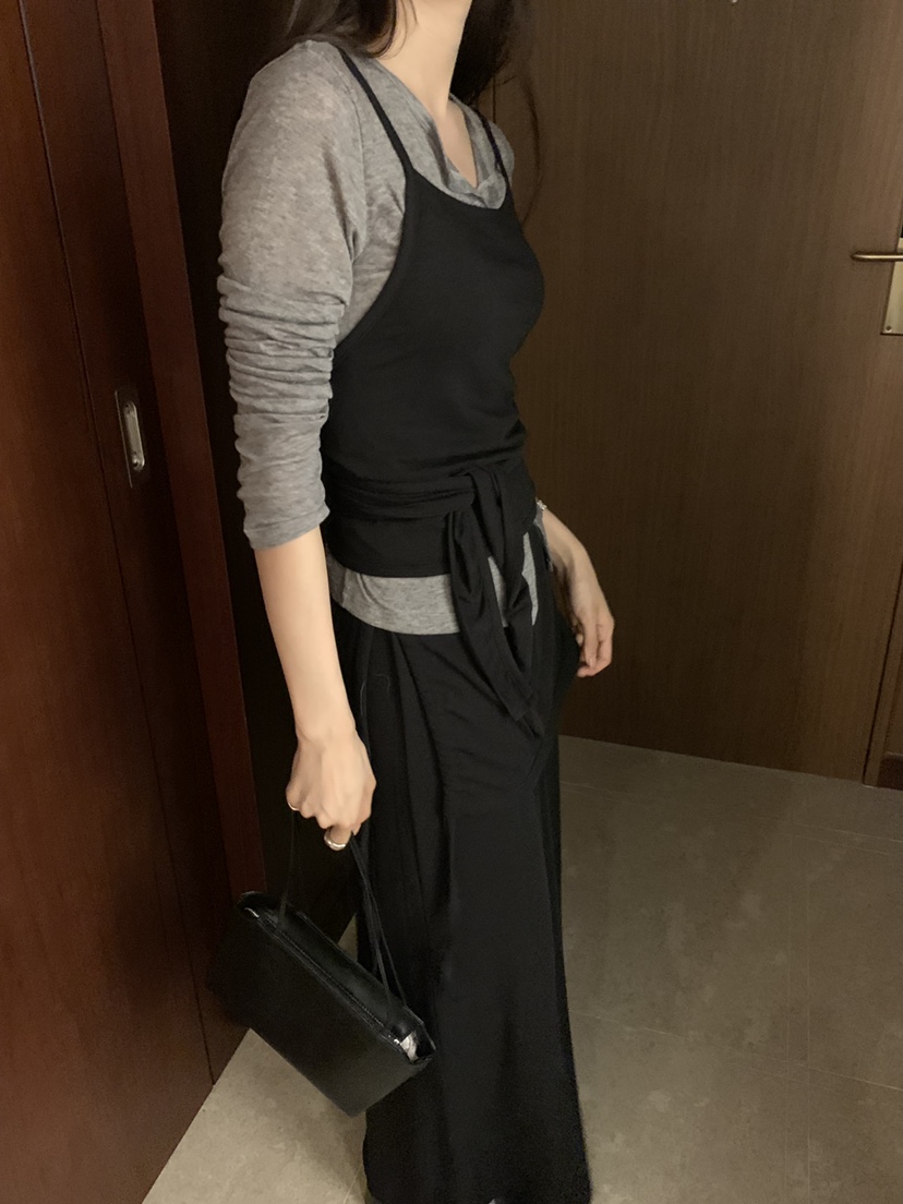 NOTICE韓國直郵女裝新品推薦時尚真品人氣吊帶背心系帶無袖NOTICE吊帶/背心