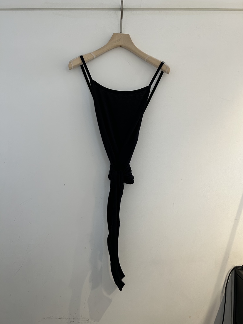 NOTICE韓國直郵女裝新品推薦時尚真品人氣吊帶背心系帶無袖NOTICE吊帶/背心圖色2