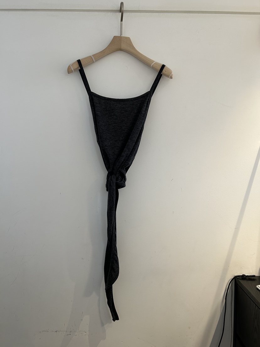 NOTICE韓國直郵女裝新品推薦時尚真品人氣吊帶背心系帶無袖NOTICE吊帶/背心圖色3