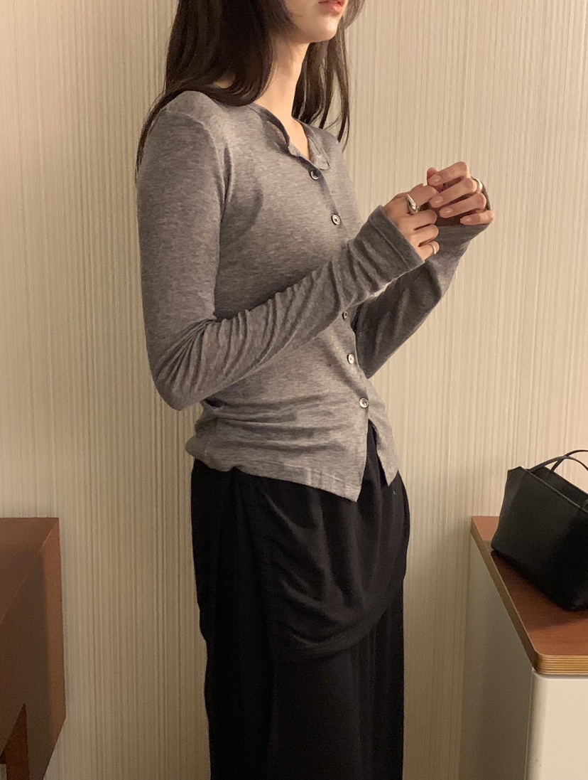 NOTICE東大門實拍女裝新品真品時尚人氣休閑長袖T恤羊毛開襟NOTICE長袖T恤