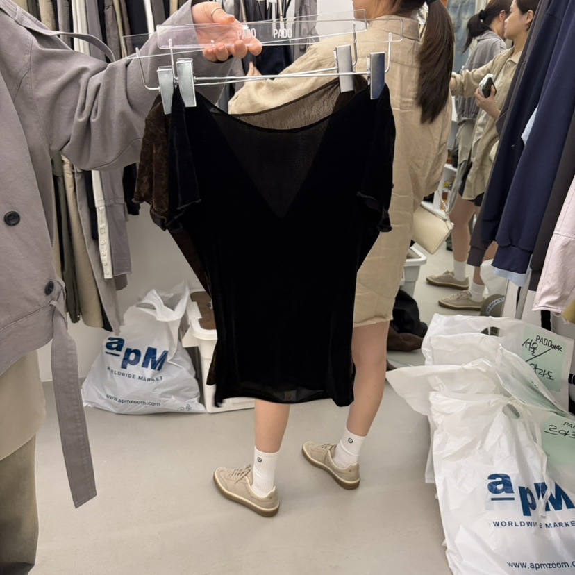 PADO韓國直郵女士新款真品熱賣推薦人氣時尚休閑T恤天鵝絨PADOT恤圖色2