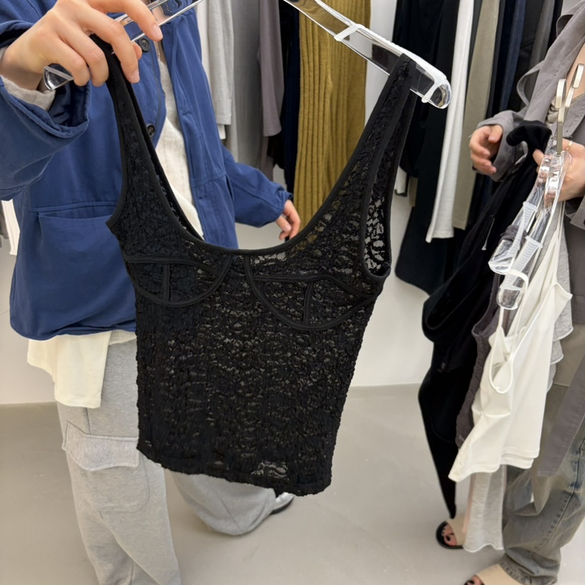 PADO東大門實拍女裝新款休閑人氣時尚真品推薦吊帶背心蕾絲PADO吊帶/背心圖色2
