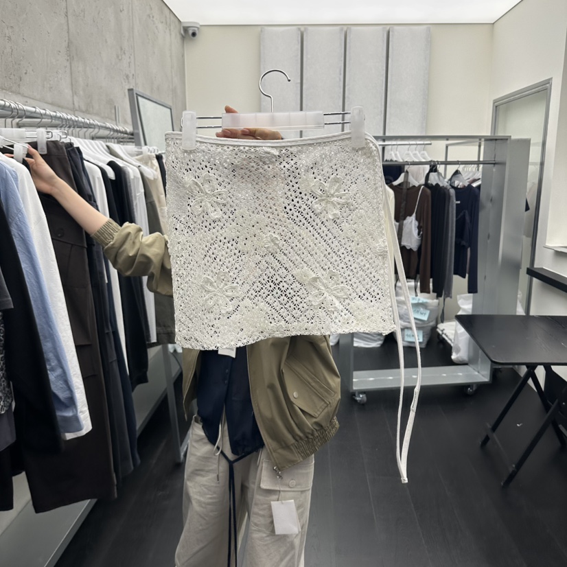 X韓國直郵26秋季新款真品休閑熱賣推薦時尚人氣短裙OUTLANDER短裙