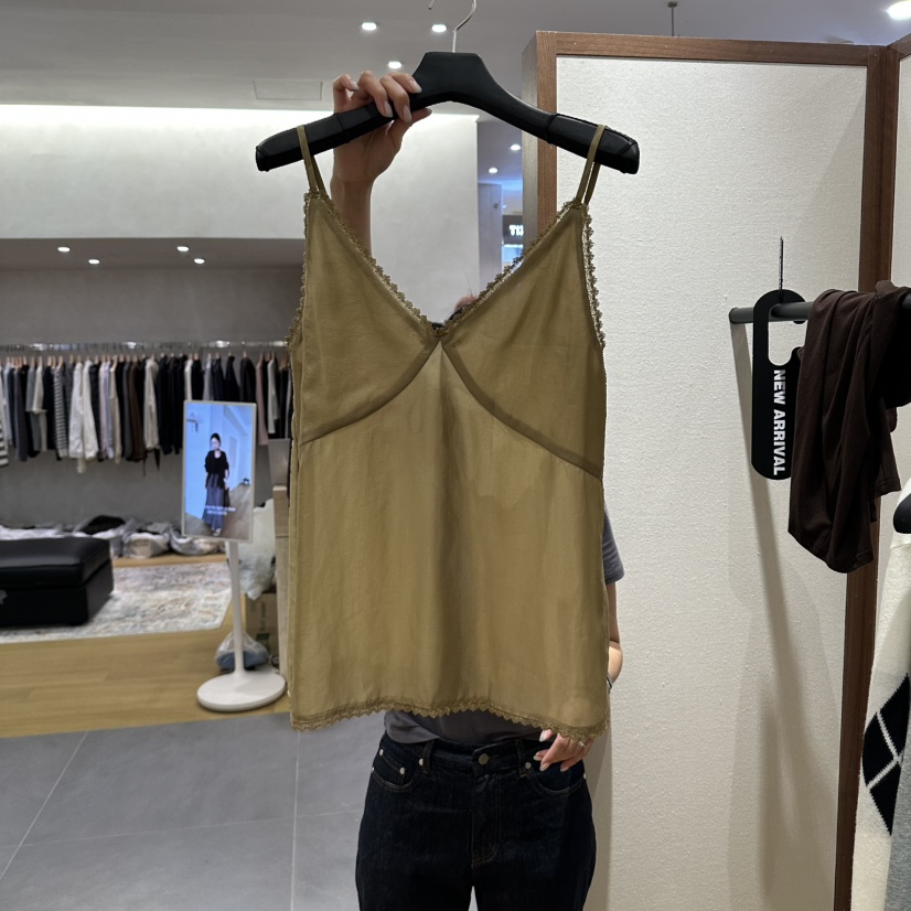 GARDEN LAYER東大門代購26秋冬新款休閑吊帶背心蕾絲緞面GARDEN LAYER吊帶/背心圖色2