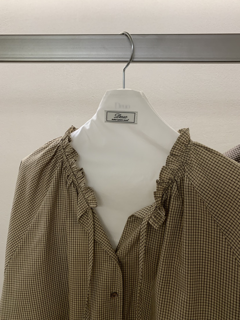 DEUO東大門代購女裝新品時尚休閑熱賣真品人氣襯衫蕾絲衫DEUO襯衫/蕾絲衫